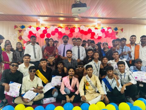 डॉ० रिजवी कॉलेज ऑफ इंजीनियरिंग करारी में फ्रेशर पार्टी का आयोजन,बच्चो ने जमकर मचाया धमाल