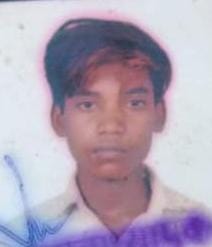 भूसा ढोने निकले ट्रैक्टर चालक की सड़क हादसे में मौत,12 घंटे बाद हुई शिनाख्त