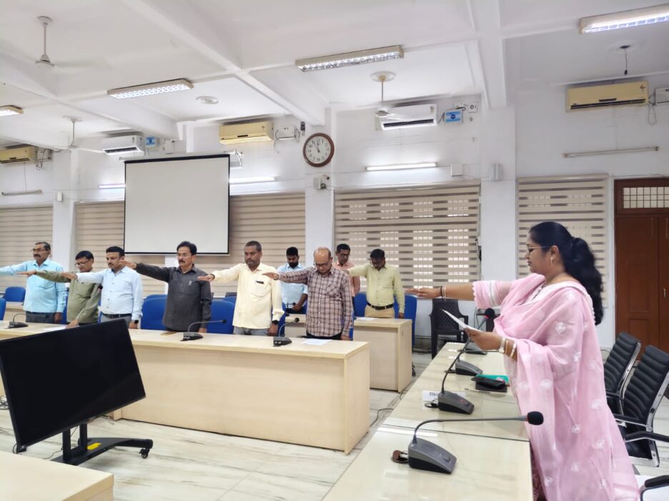 सरदार वल्लभभाई पटेल की 150वीं जयंती के अवसर पर कार्यक्रम का आयोजन,एडीएम ने दिलाई राष्ट्रीय एकता दिवस की शपथ