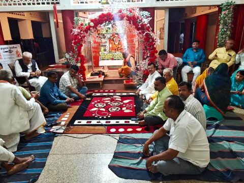 भरवारी में हर्षोल्लास से मनाई गई हनुमान जयंती,भक्तों में वितरित किया गया प्रसाद