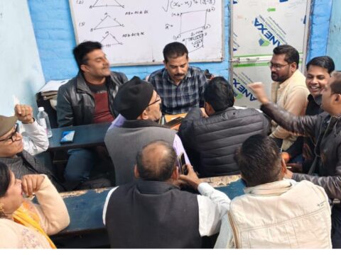 प्रेस क्लब कौशाम्बी की मासिक बैठक संपन्न, संगठन को मजबूत बनाने पर जोर,अशोक विश्वकर्मा को बनाया गया निगरानी समिति का अध्यक्ष