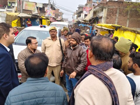 डीएम ने बीडीओ को नाली का निर्माण कराकर जल-जमाव की निकासी सुनिश्चित कराने के दिए निर्देश