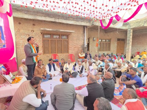 चायल के घूरी गांव में आयोजित हुई कांग्रेस की मनरेगा बचाओ महासंग्राम अभियान की चौपाल