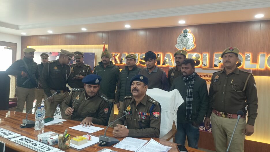 ग्रामीणों को झांसे में लेकर बैंको में खाता खुलवाकर आनलाइन फ्रॉड मामले का भंडाफोड़,पुलिस ने हरियाणा के एक युवक सहित दो साईबर अपराधियों को किया अरेस्ट,एक थार,17 सिम,21ATM और फर्जी नंबर प्लेट बरामद