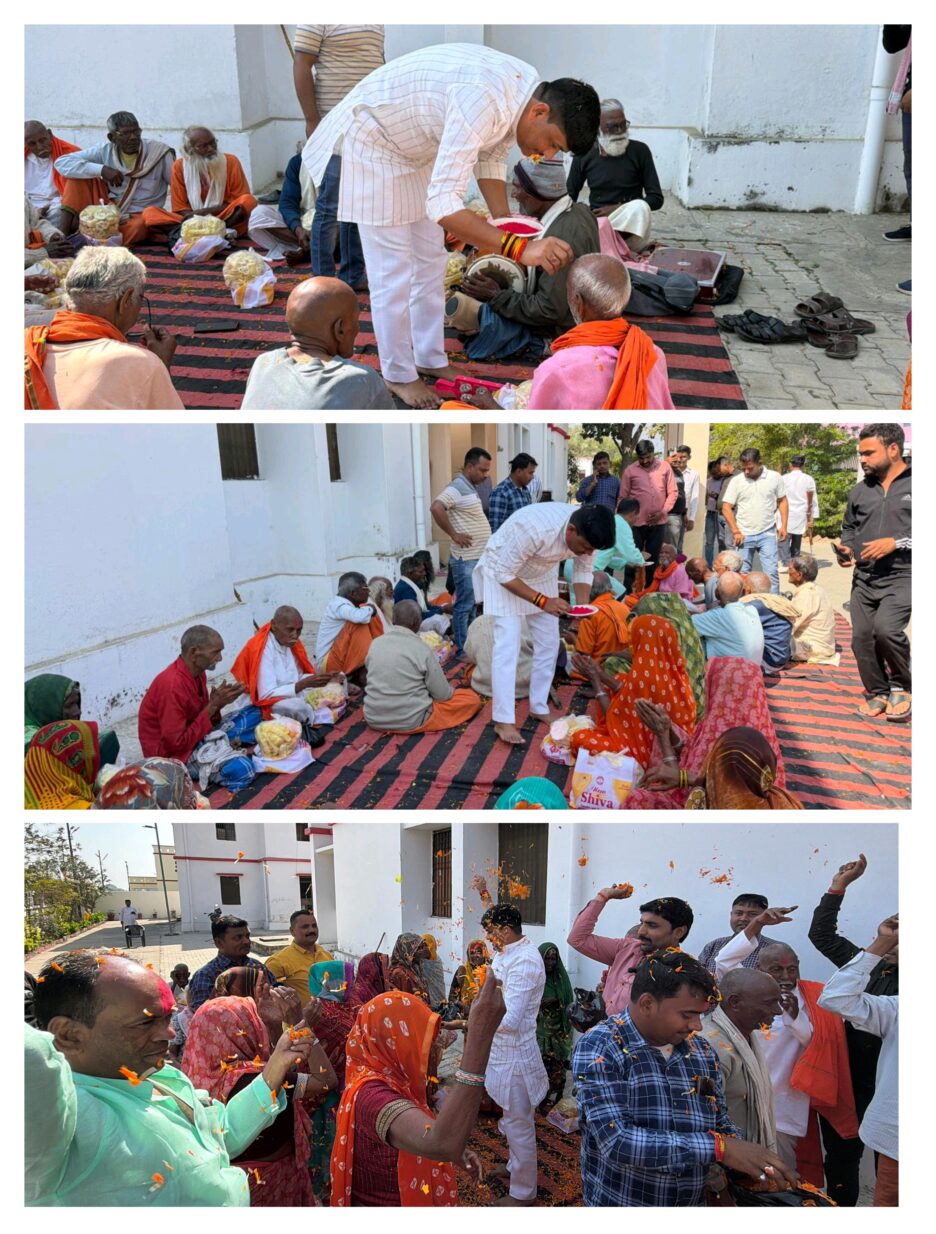 वृद्धाश्रम में बुजुर्गों के साथ नगर पालिका अध्यक्ष ने मनाई होली,अबीर,गुलाल लगाकर लिया आशीर्वाद