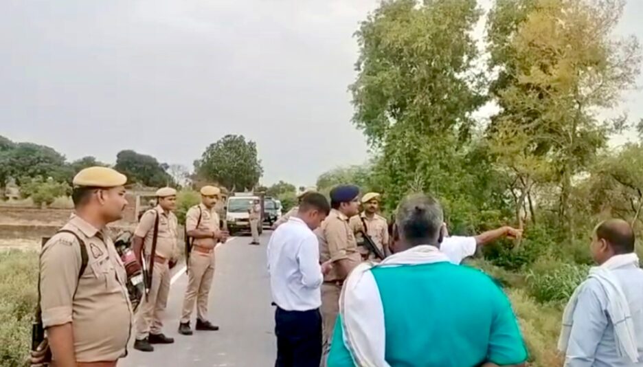 कौशाम्बी में दिनदहाड़े बिजली विभाग के कर्मचारी की गला रेतकर हत्या से सनसनी,एसपी मौके पर