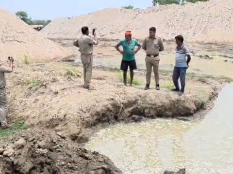 कौशाम्बी में अवैध बालू भंडारण पर बड़ी कार्रवाई, 5 लाख का लगाया जुर्माना,6000 घनमीटर बालू सीज