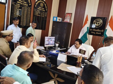 बाढ़ तैयारियों को लेकर एसडीएम ने की समीक्षा बैठक,संबंधित को दिए आवश्यक निर्देश