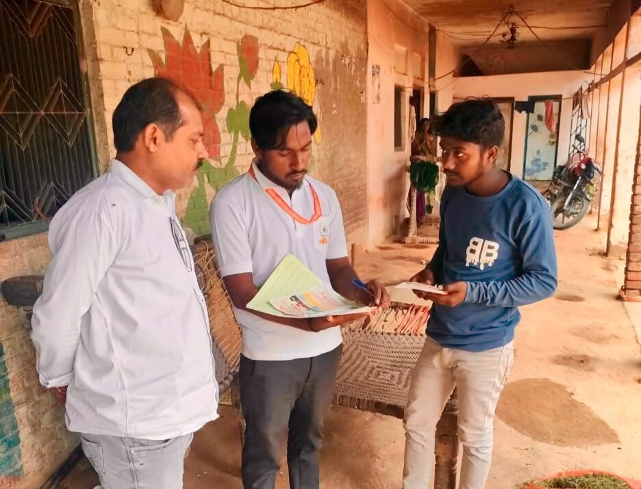 स्वच्छ भारत मिशन को सफल बनाने के लिए नगर पालिका परिषद मंझनपुर की पहल,लोगो को स्वच्छता के प्रति किया गया जागरूक